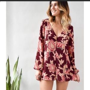 NWT Show Me Your Mumu Bailey tie back paisley print long sleeve romper shorts